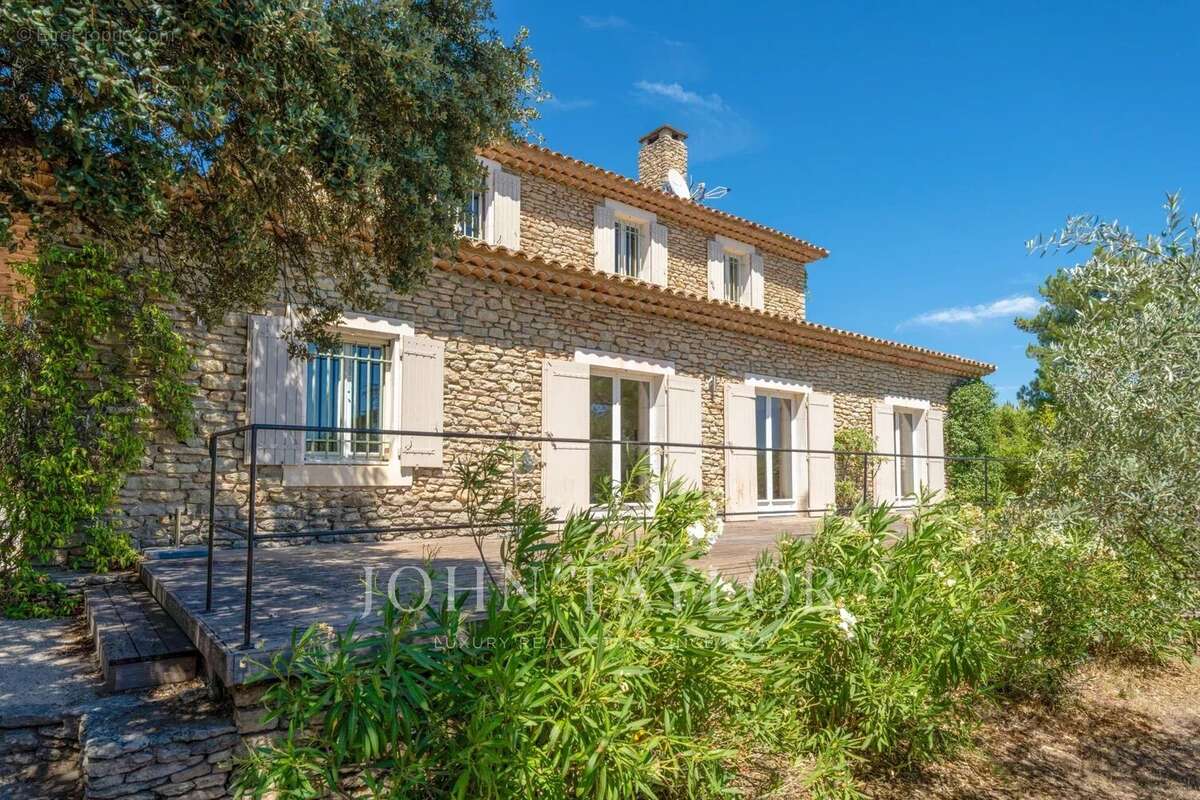 Maison à CABRIERES-D&#039;AVIGNON