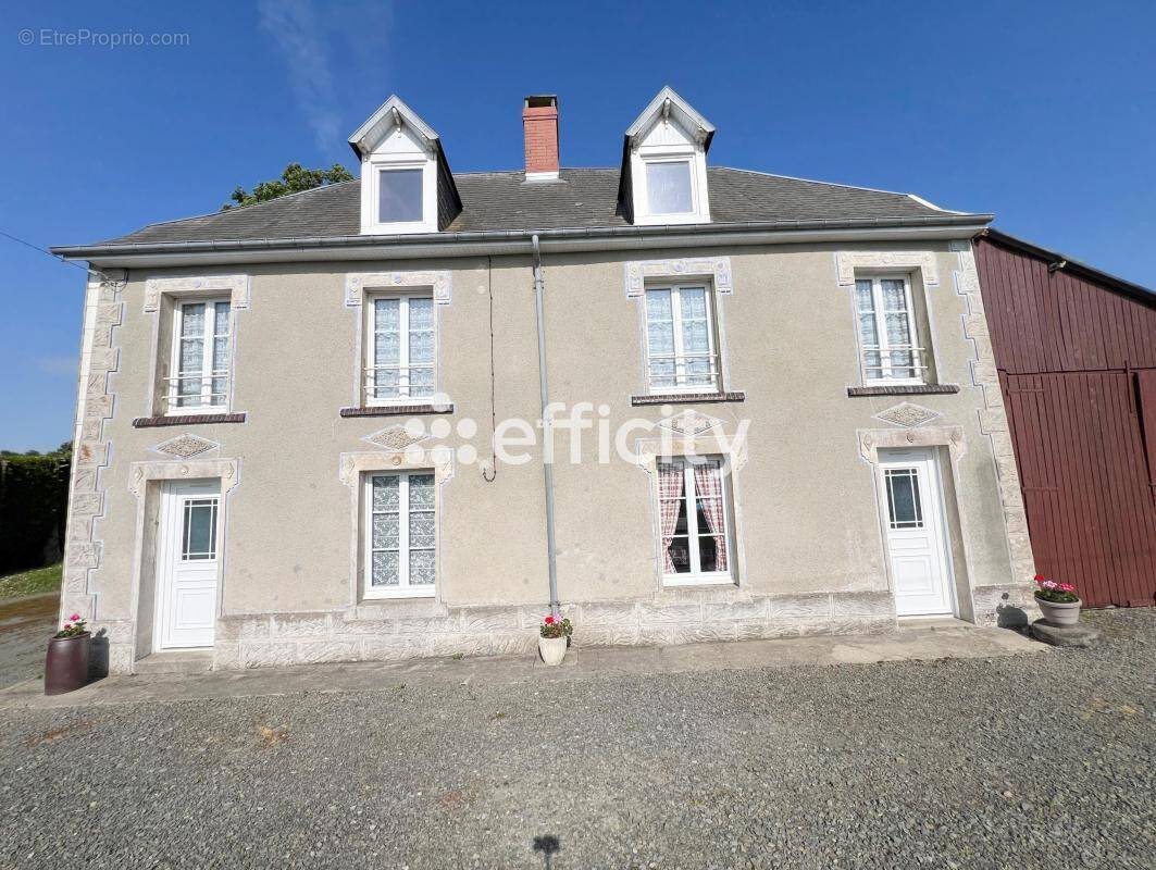 Maison à MOYON