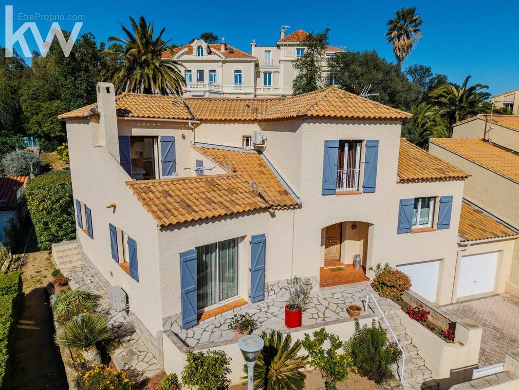 Maison à HYERES