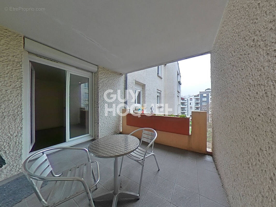 Appartement à FONTENAY-SOUS-BOIS