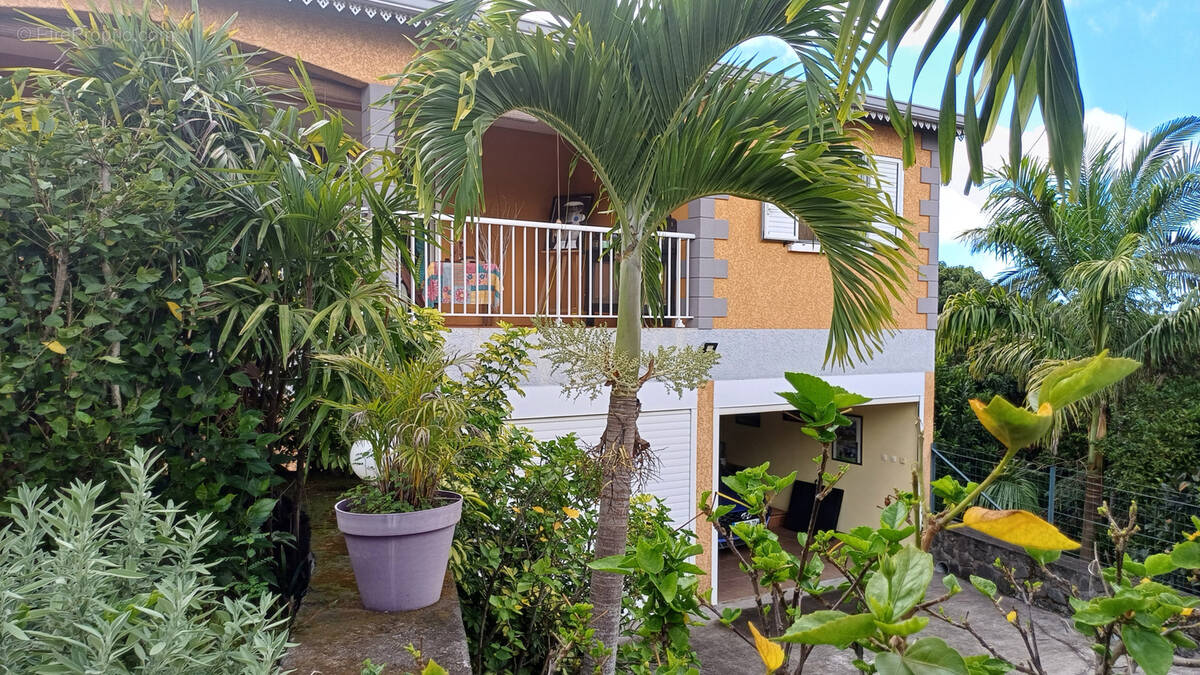 Maison à ENTRE-DEUX