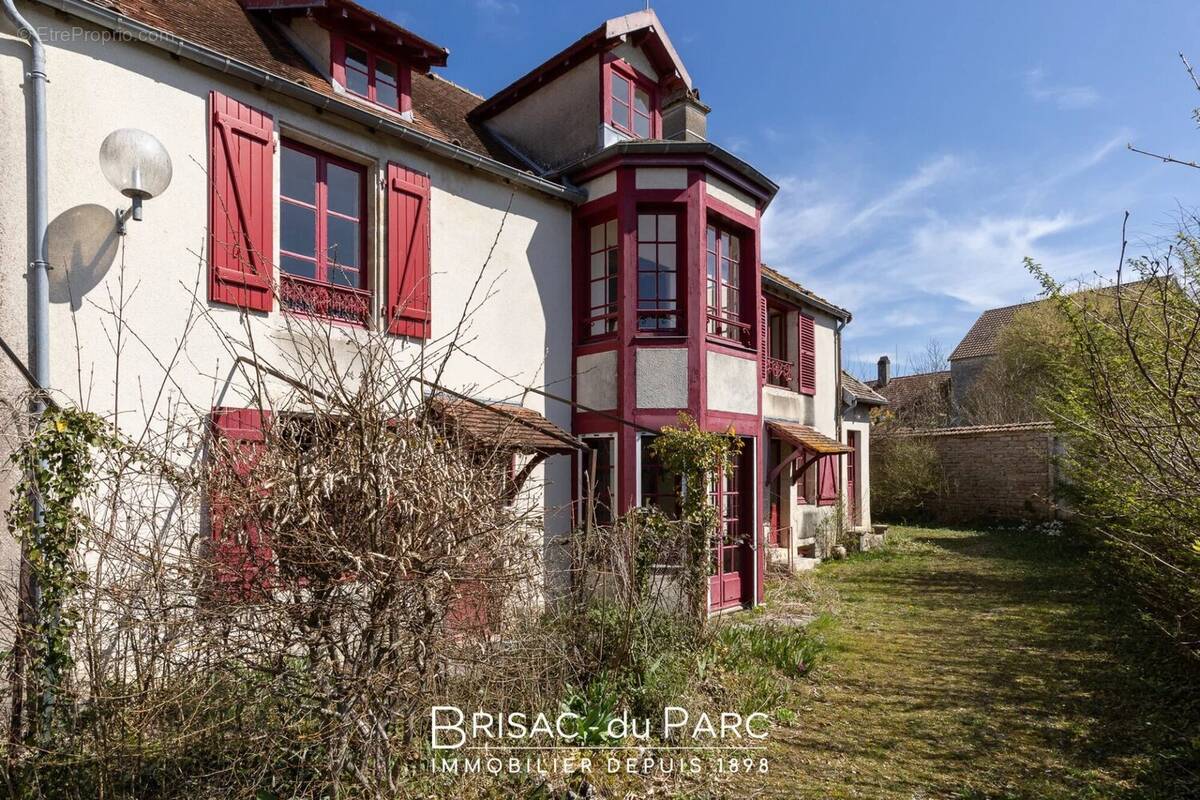 Maison à RECEY-SUR-OURCE