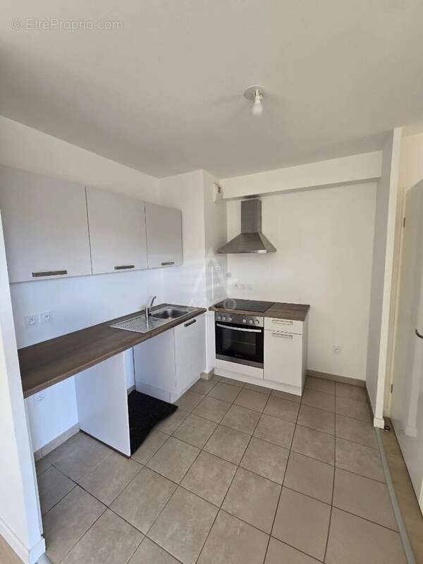 Appartement à COMBS-LA-VILLE