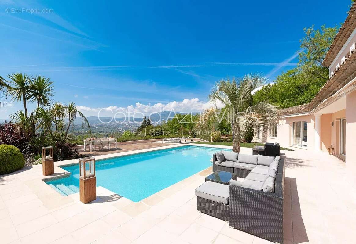Maison à MOUGINS