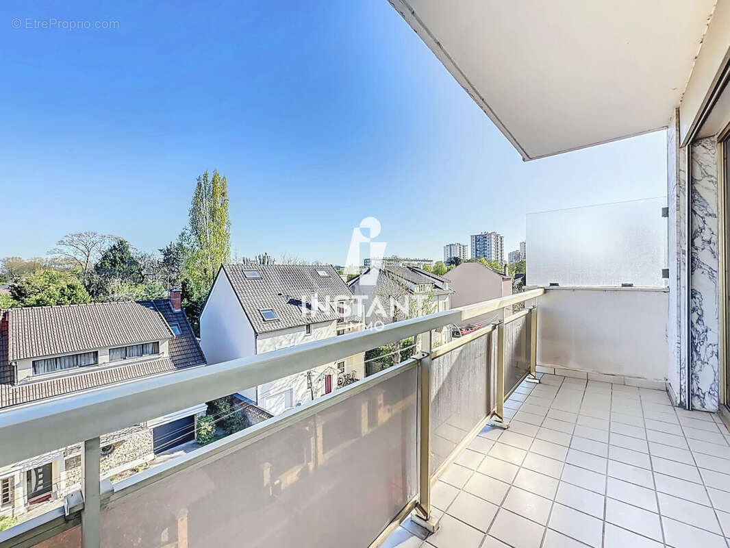 Appartement à SAINT-MAUR-DES-FOSSES