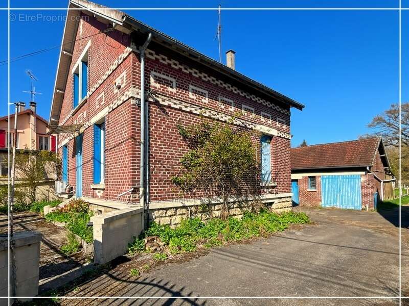 Maison à BREUIL-LE-VERT
