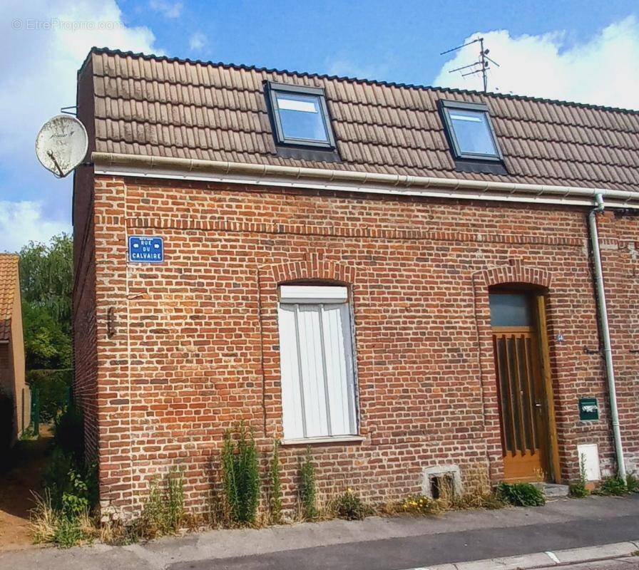 Maison à WAZIERS