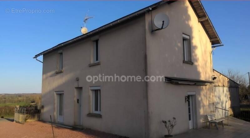Maison à POUZAUGES