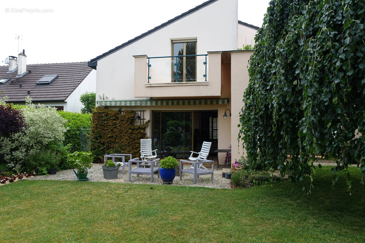 Maison à LA QUEUE-EN-BRIE