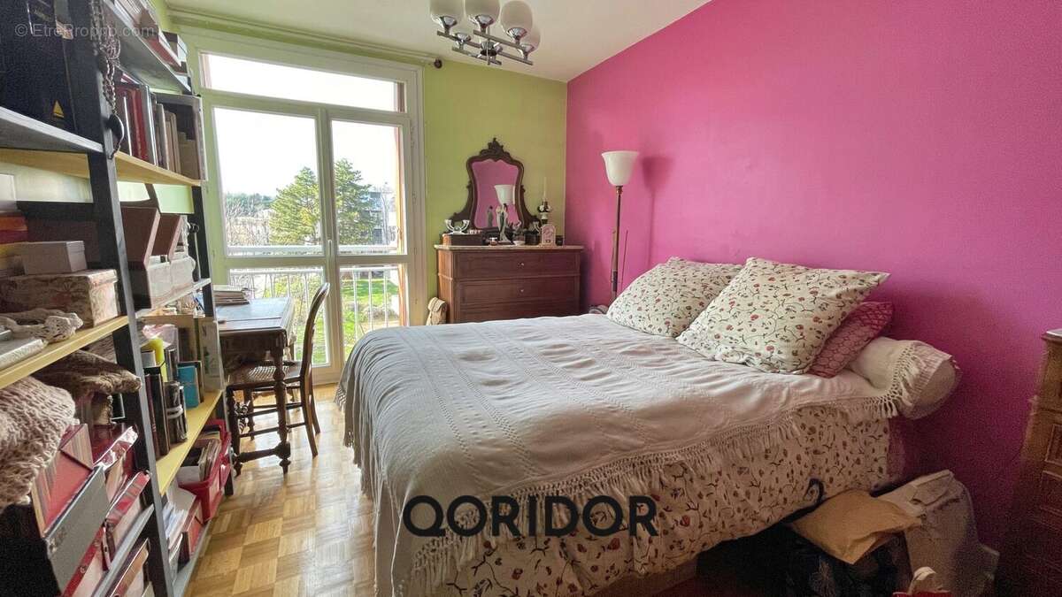 Appartement à SAINT-GENIS-LAVAL