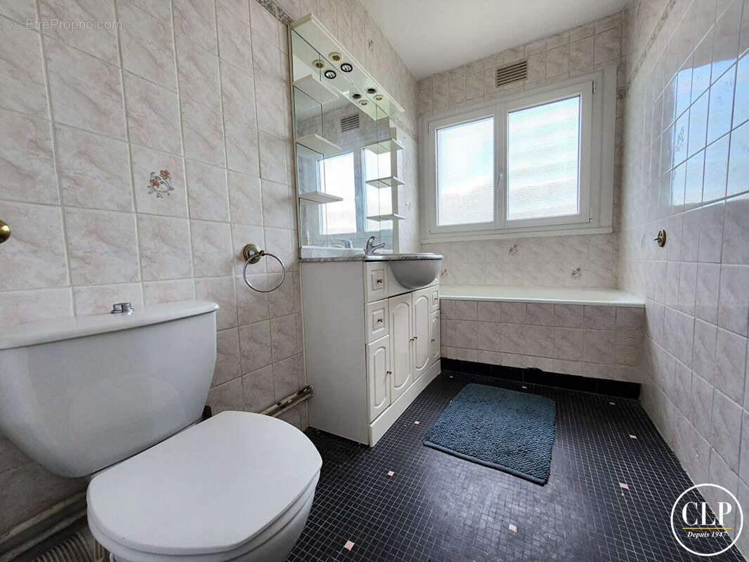 Appartement à FONTENAY-SOUS-BOIS