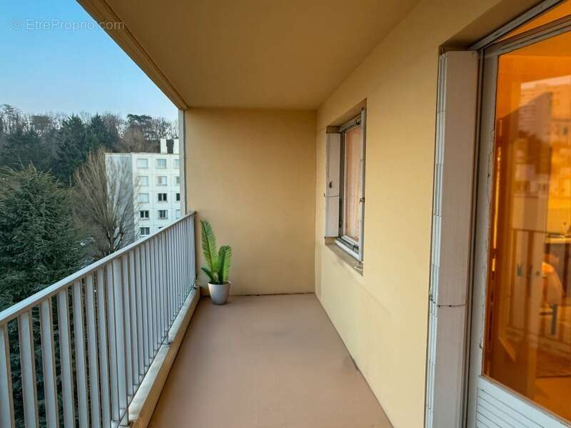Appartement à LYON-5E