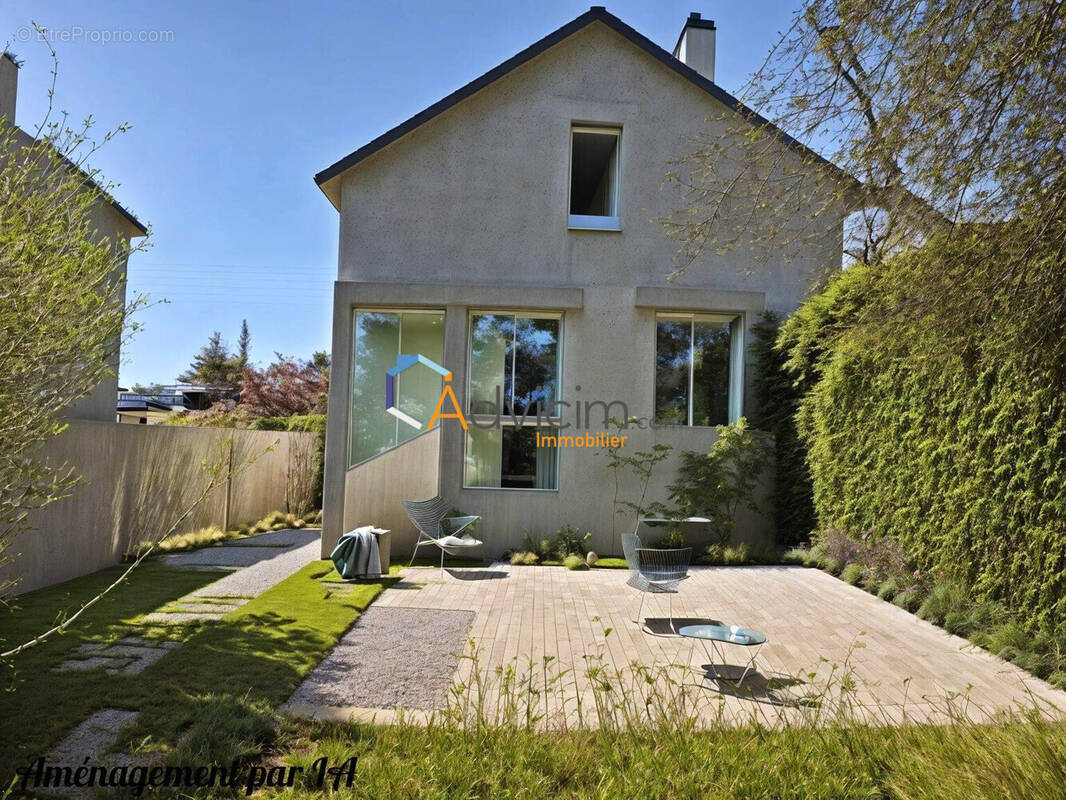 Maison à FLEURY-LES-AUBRAIS