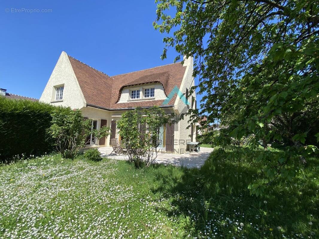 Maison à SAINT-GERMAIN-EN-LAYE