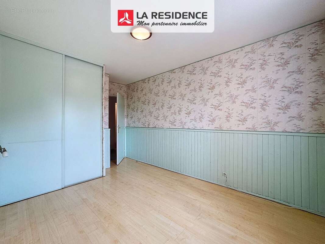 Appartement à SAINT-LAURENT-DU-VAR