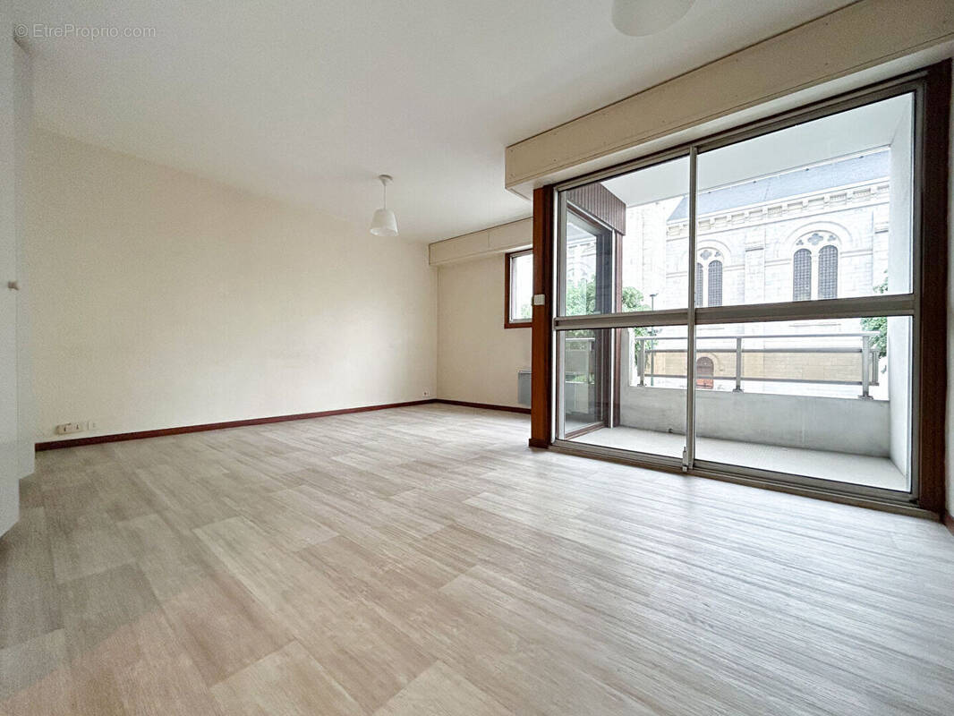 Appartement à AIX-LES-BAINS