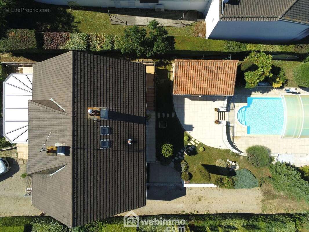 Vue du dessus - Maison à SAINT-GEORGES-LES-BAILLARGEAUX