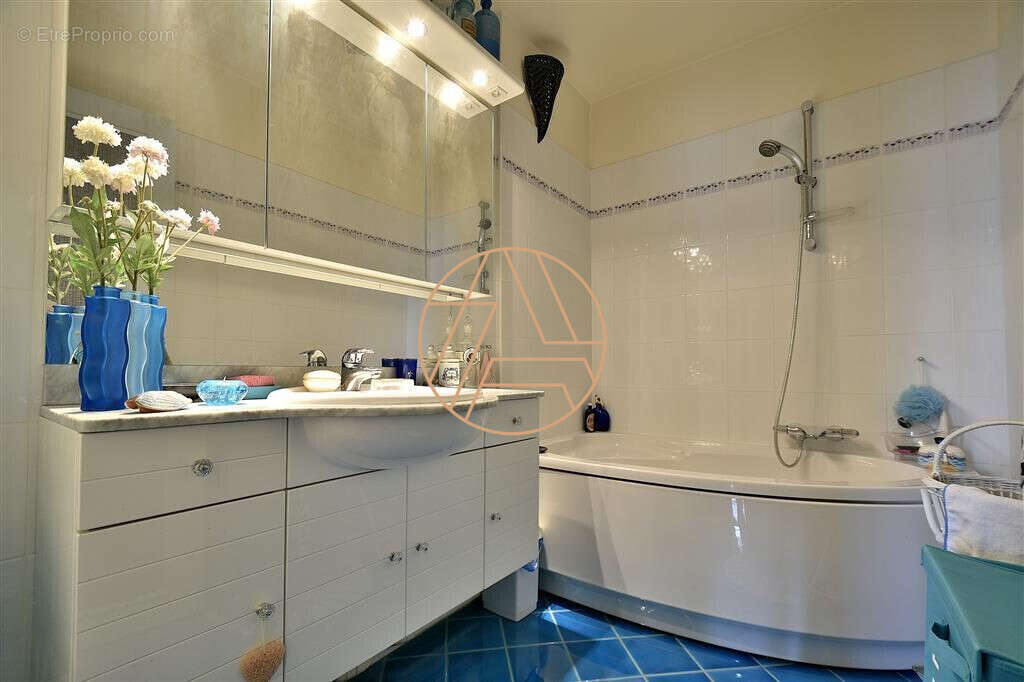 Appartement à SAINT-MAUR-DES-FOSSES
