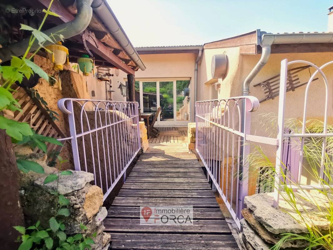 Maison à SAULNY