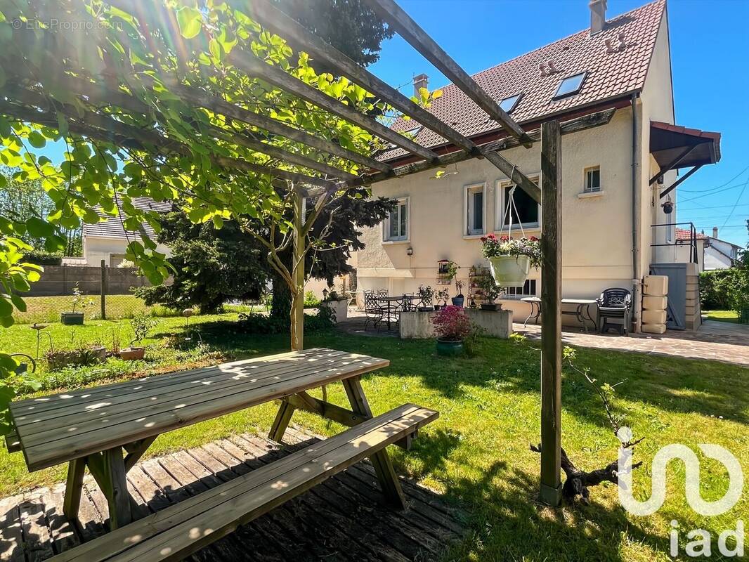 Photo 1 - Maison à SERVON