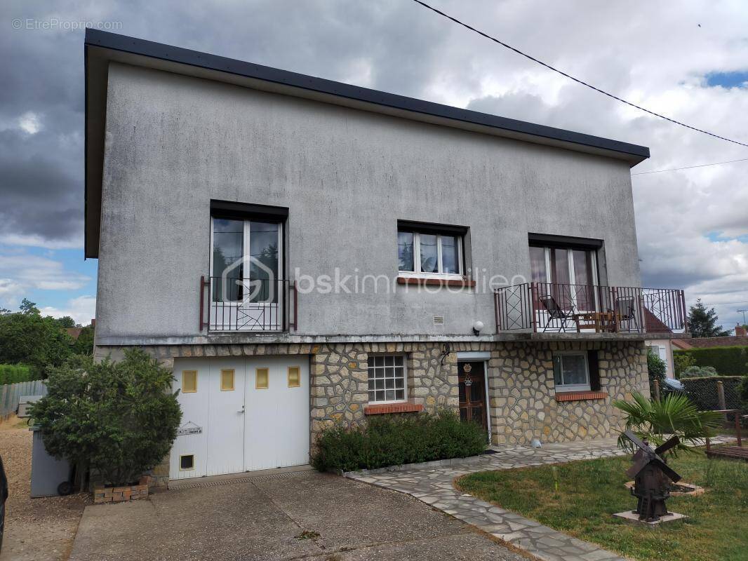 Maison à COULLONS