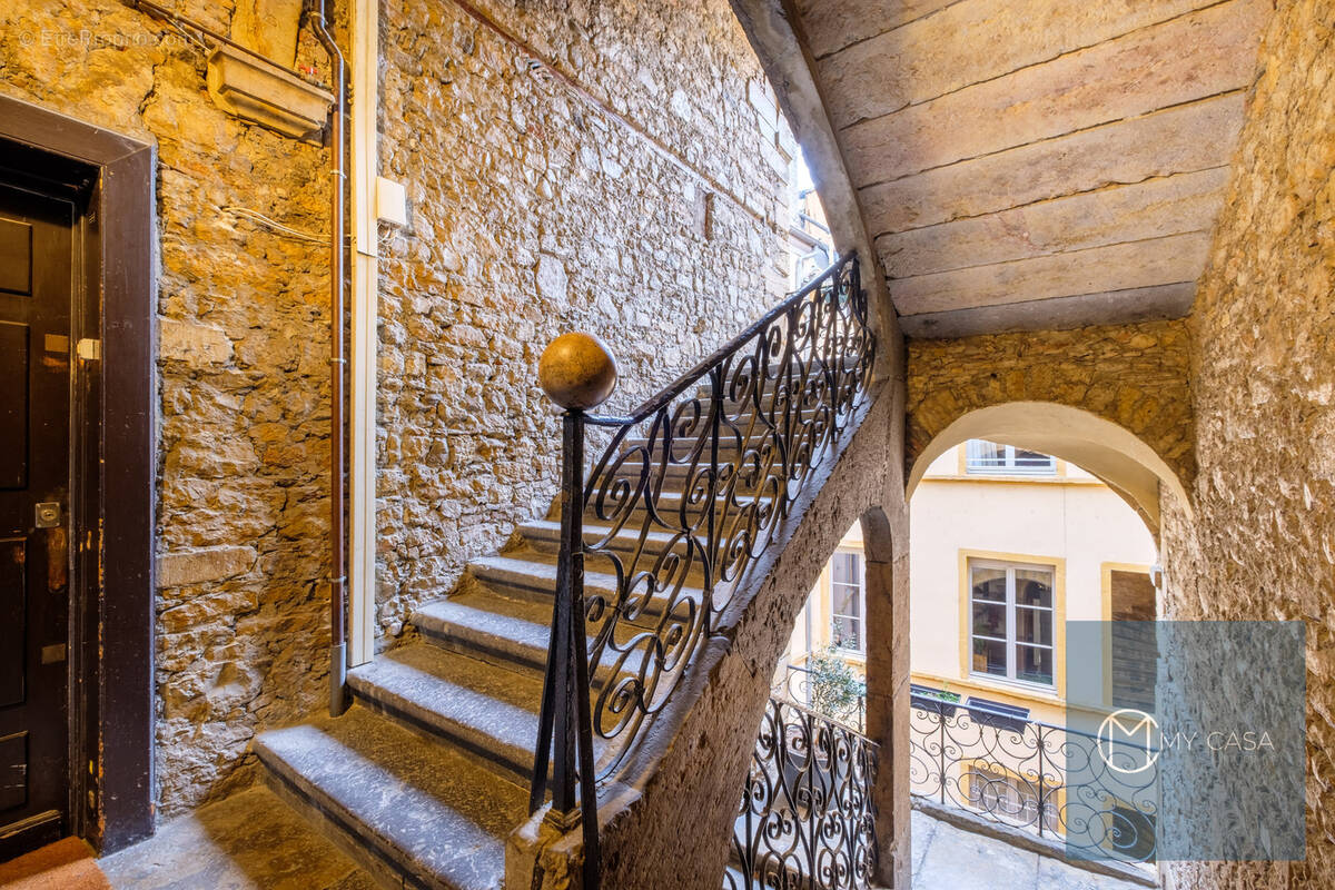 Appartement à LYON-1E