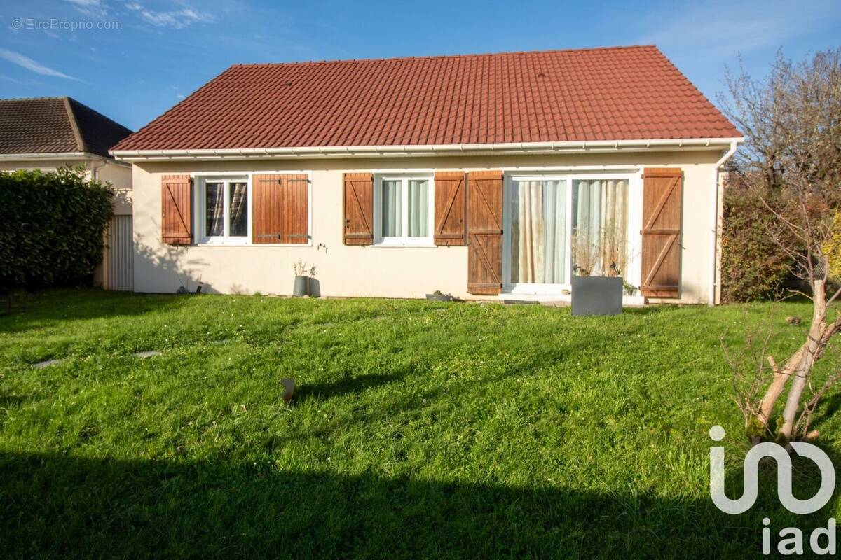 Photo 1 - Maison à BEYNES