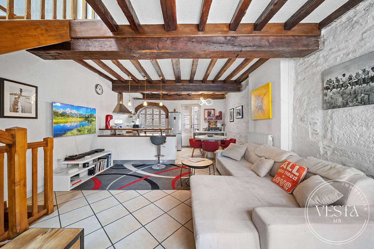 Maison à PLOMBIERES-LES-DIJON