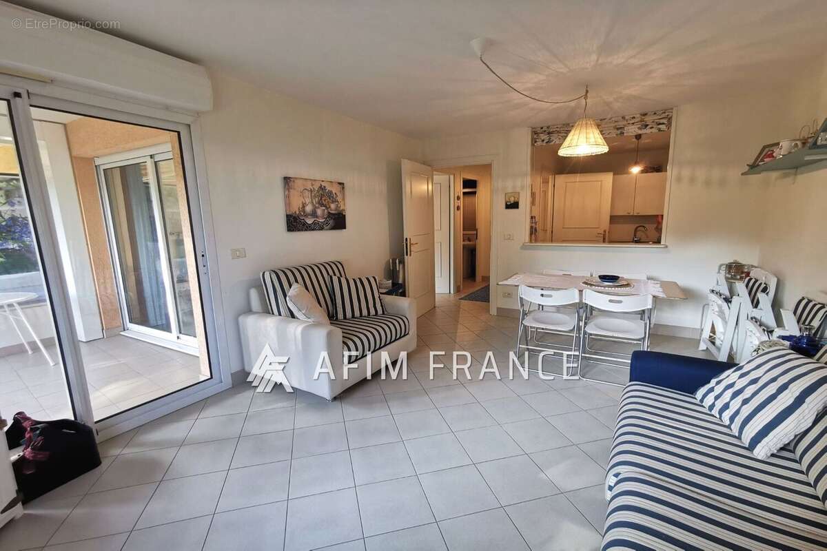 Appartement à BEAUSOLEIL