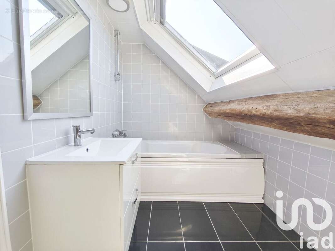 Photo 8 - Appartement à LA CHAPELLE-EN-SERVAL