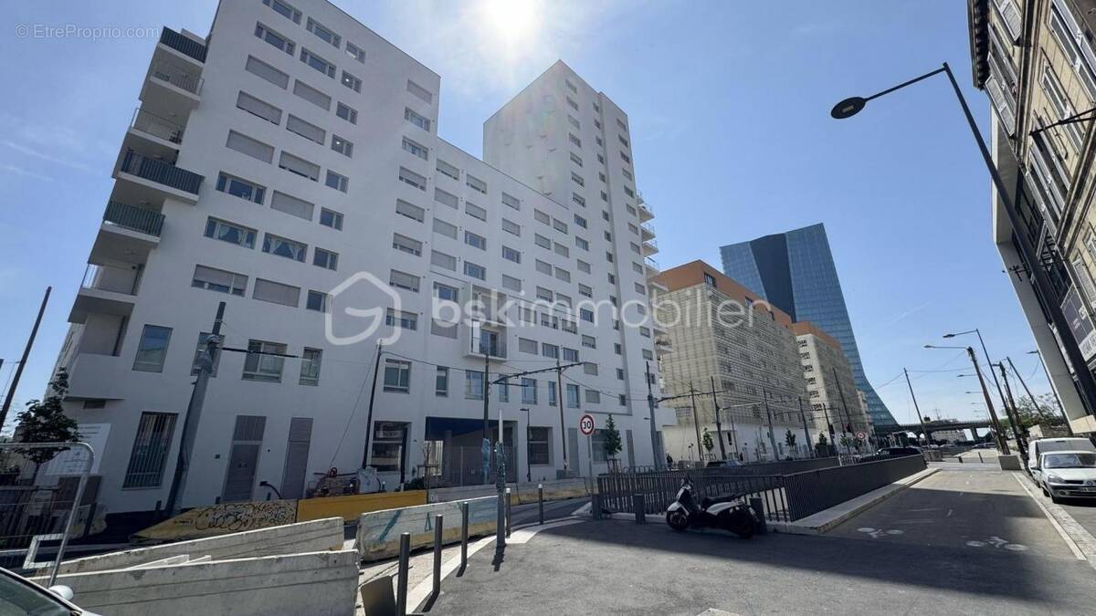 Commerce à MARSEILLE-15E