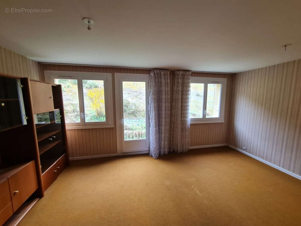 Appartement à ROMAGNAT