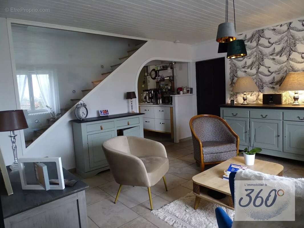 Maison à MATOUR