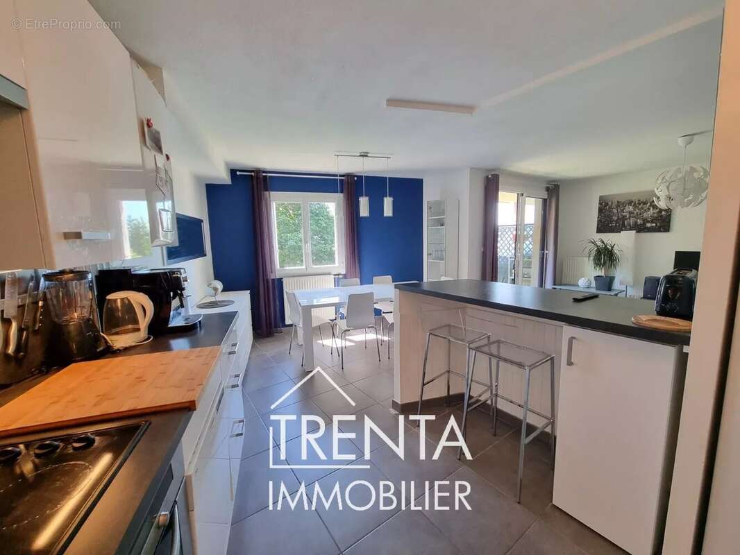 Appartement à CORENC