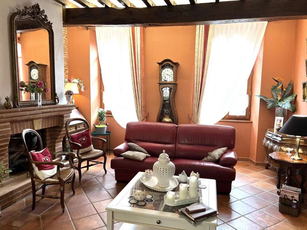 Maison à BEAUMONT-DE-LOMAGNE