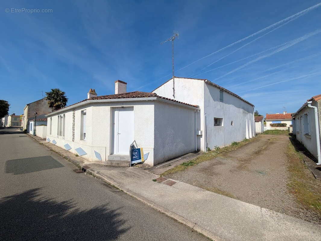 Maison à ANGLES