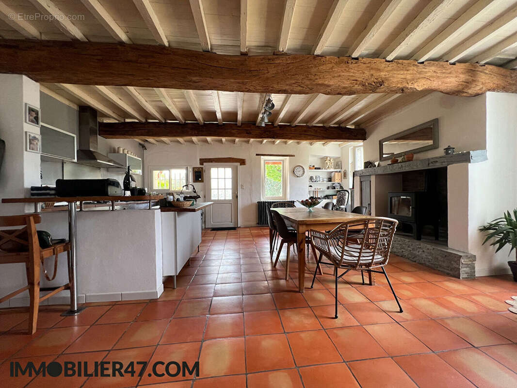 Maison à CASTELMORON-SUR-LOT