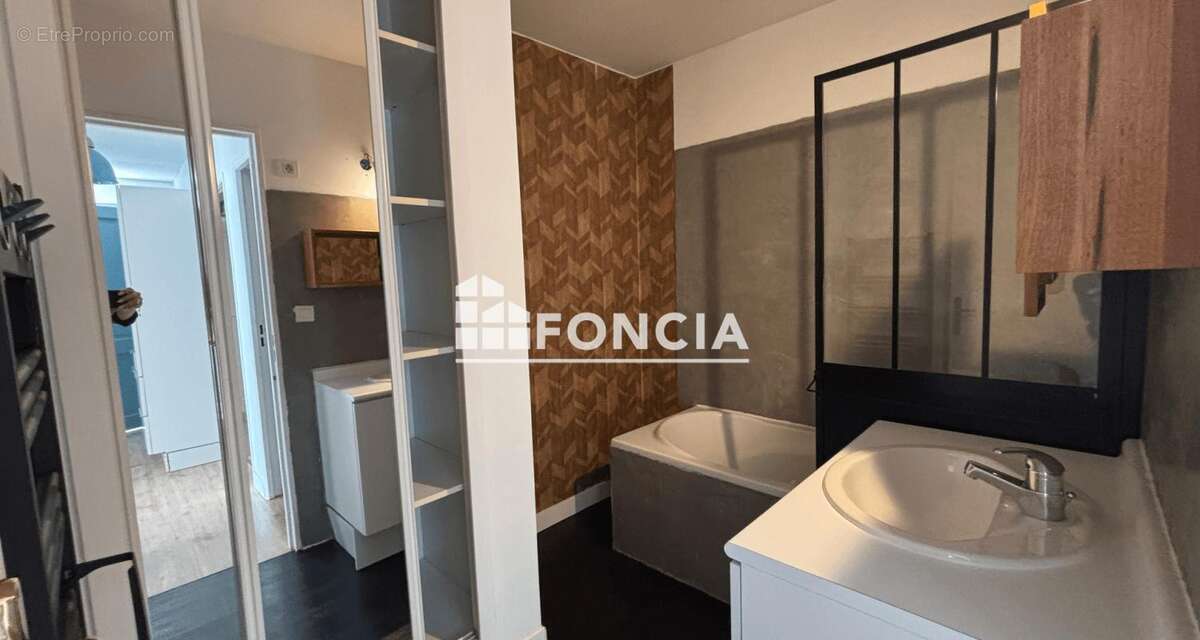 Appartement à CARRY-LE-ROUET