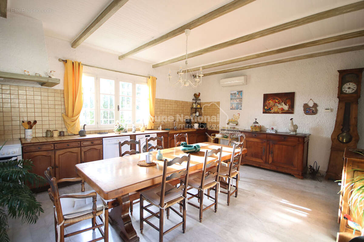 Maison à MONTEUX