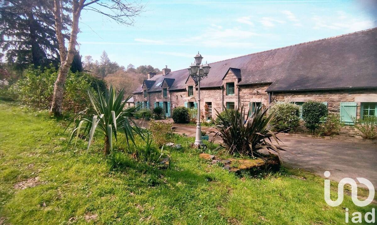 Photo 1 - Maison à PLUMELEC
