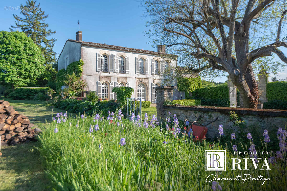 Maison à LATRESNE