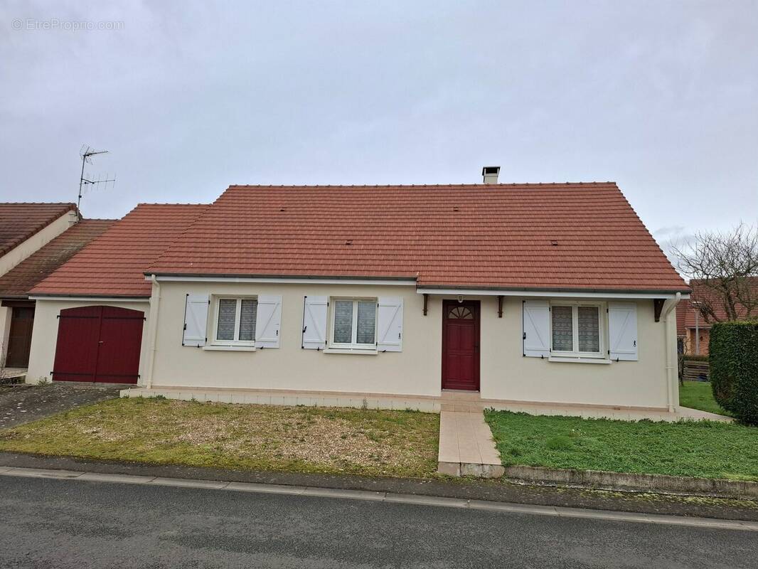 Maison à BEAUMONT-SUR-SARTHE