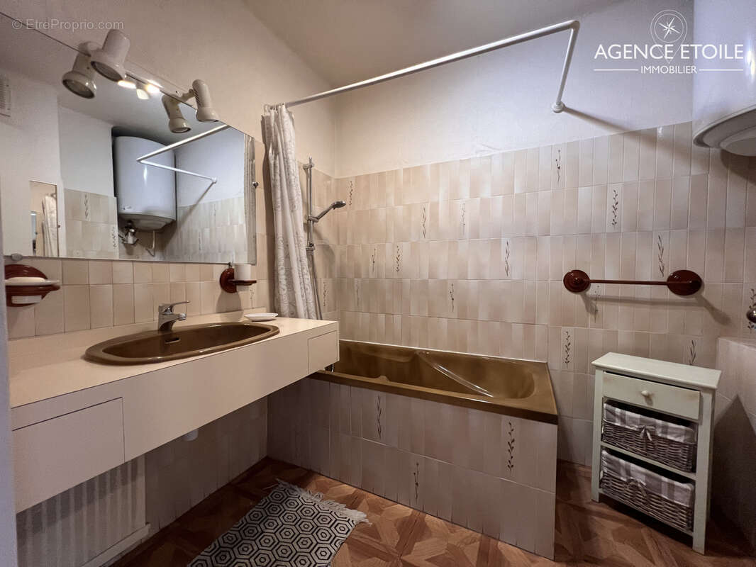 Appartement à MARSEILLE-10E