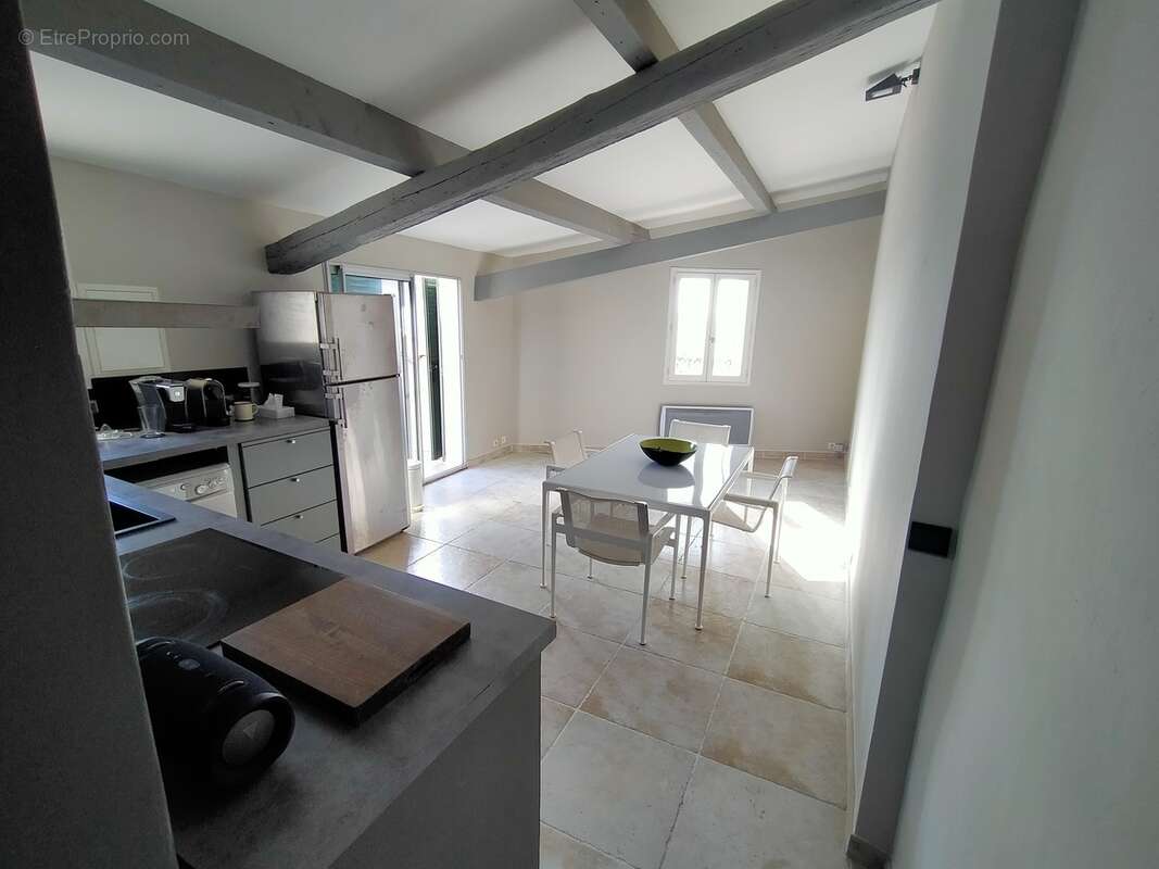 Appartement à LE CASTELLET