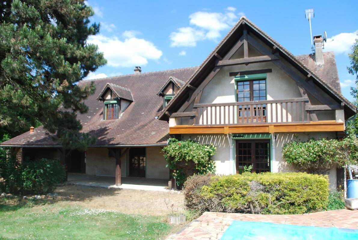 Maison à SURY-PRES-LERE