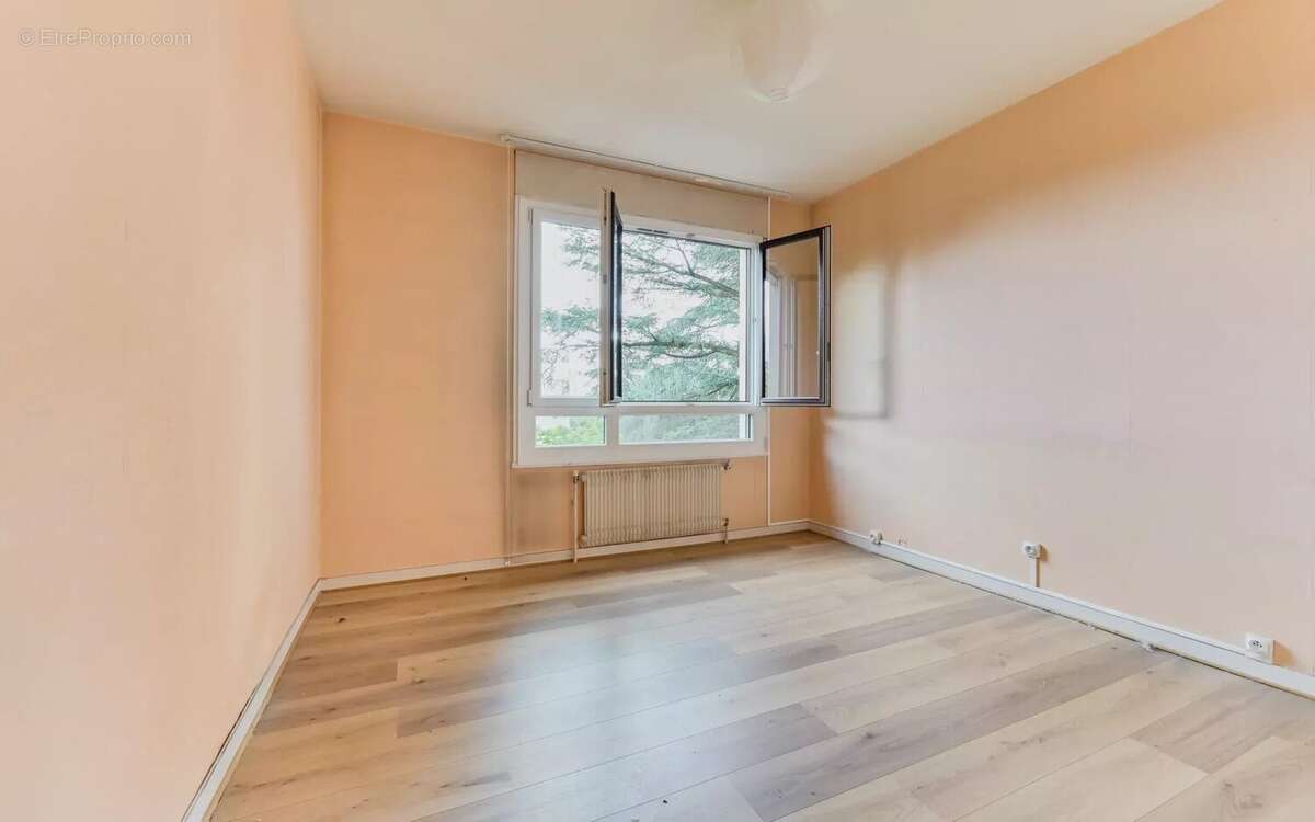 Appartement à LYON-5E