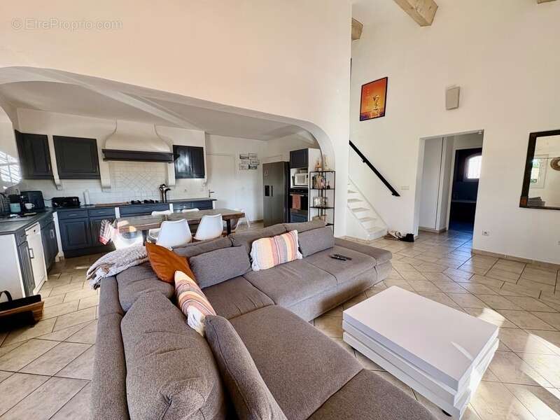 Maison à PUGET-SUR-ARGENS