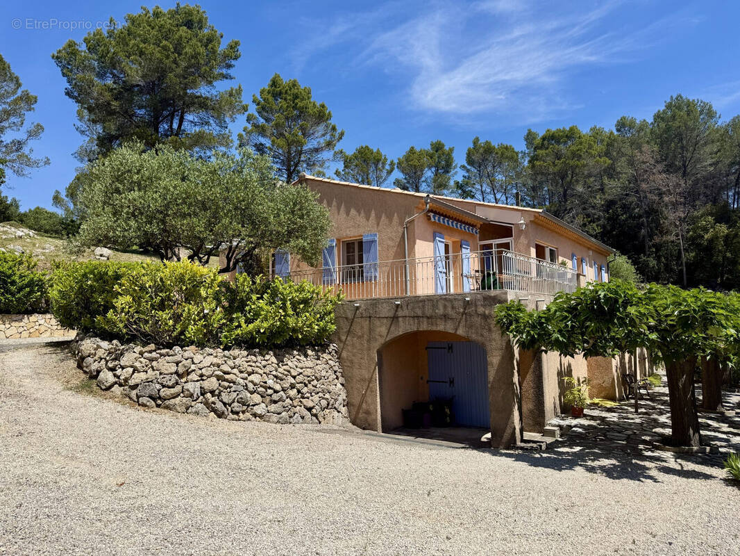 Maison à GONFARON