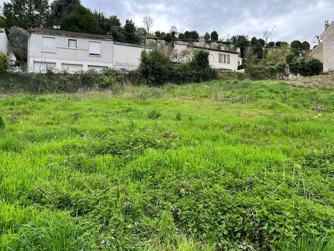 Terrain à ANGOULEME