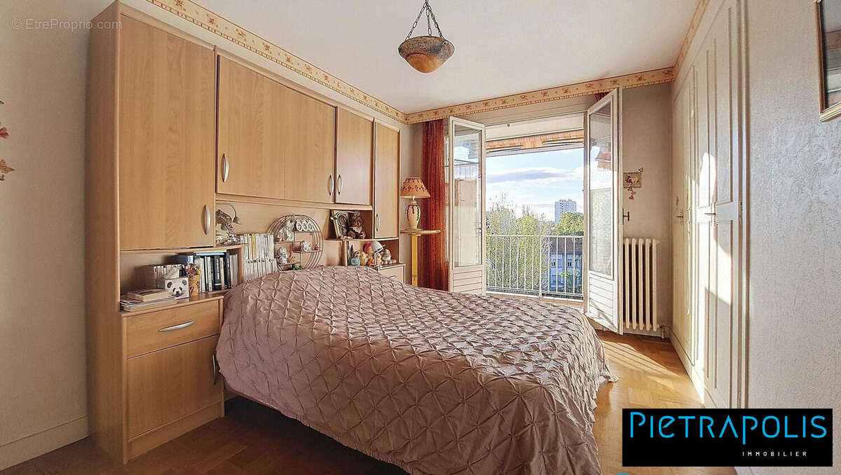 Appartement à LYON-8E